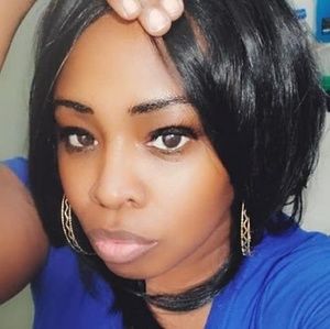 Meet your Posher, Deede